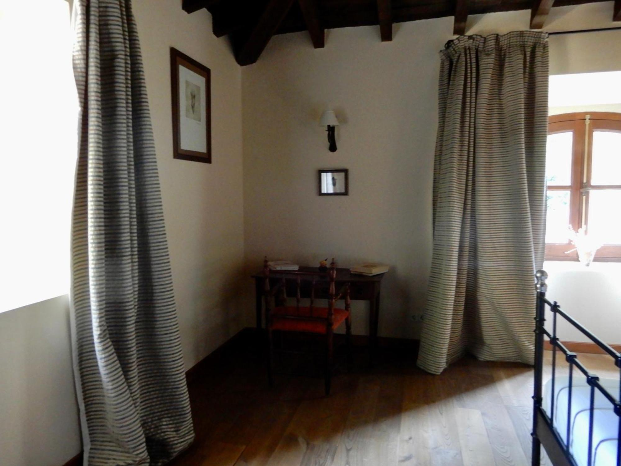 La Resinera Alloggio in famiglia La Adrada